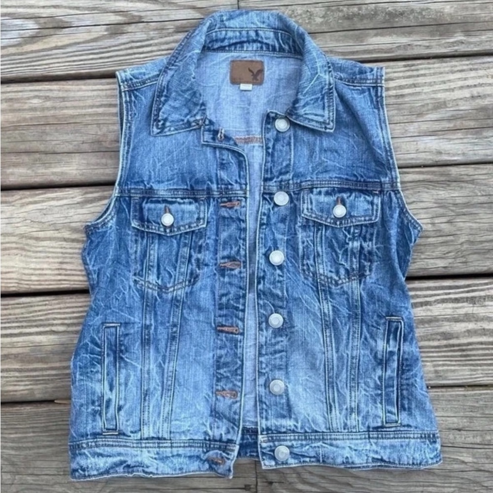 American Eagle Outfitters Light Blue Denim Vest